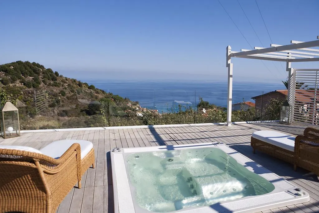 Hotel Gallo Nero SantʼAndrea 3*,