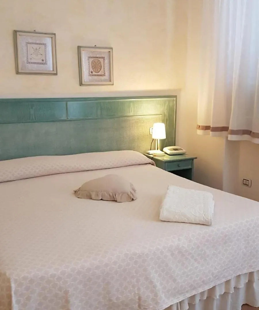 Hotel Gallo Nero SantʼAndrea 3*,