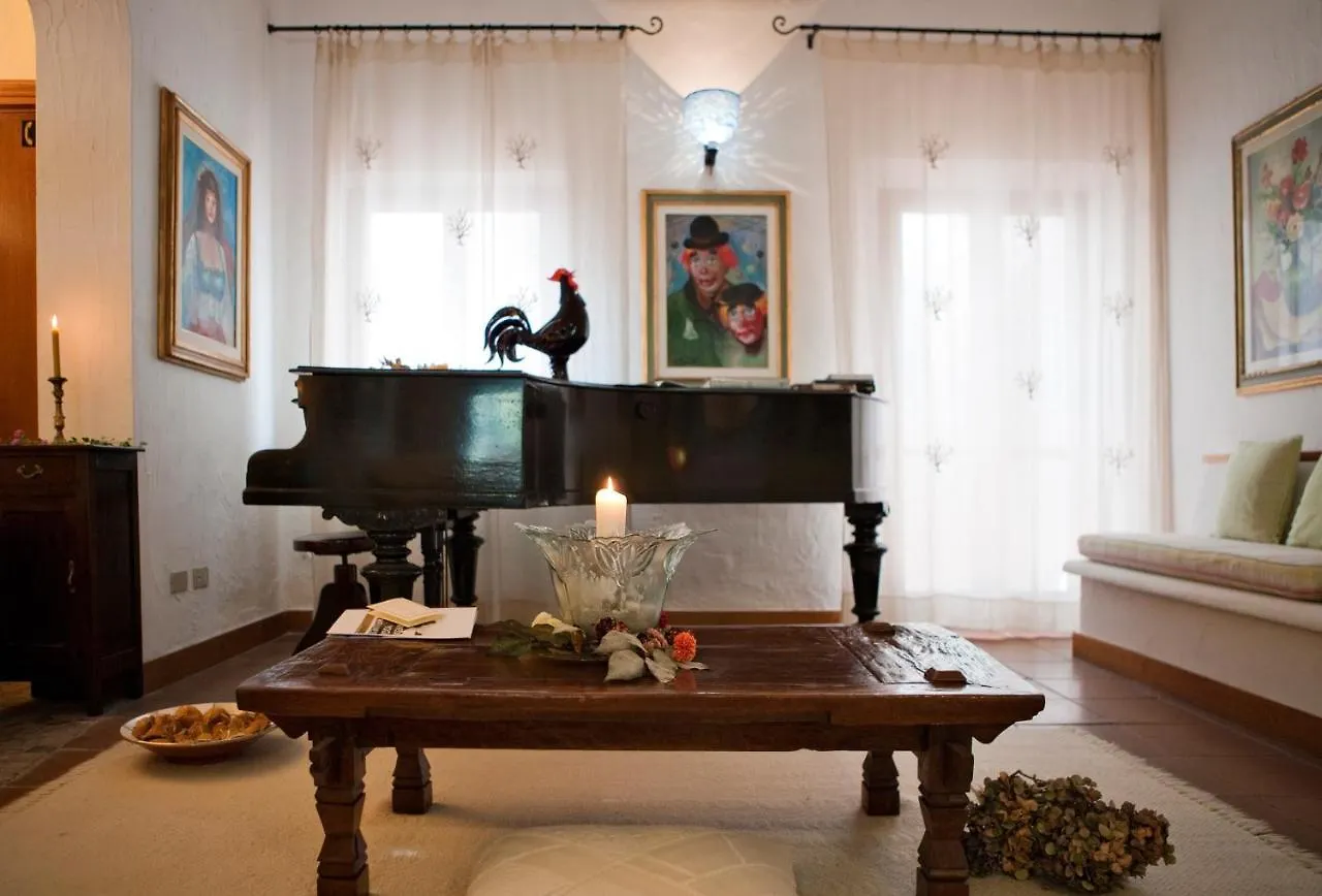 Hotel Gallo Nero SantʼAndrea